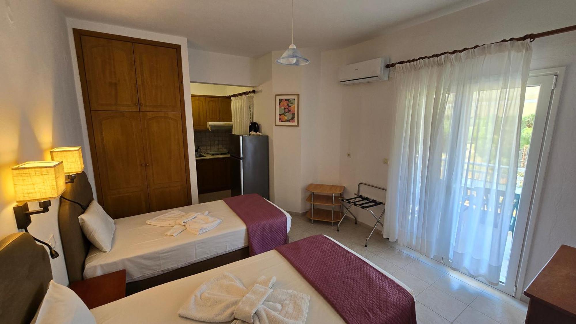 Itamos House Vourvourou Hotel Room photo